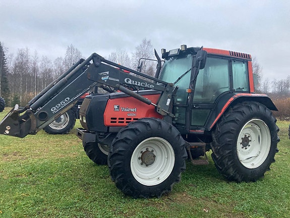 Valmet/Valtra 6800 med lastare och turbin Vändbar stol