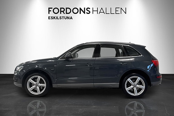 Audi Q5 2 of 5