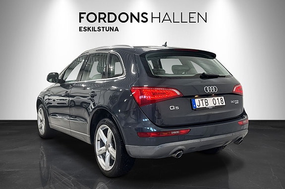 Audi Q5 6 of 23