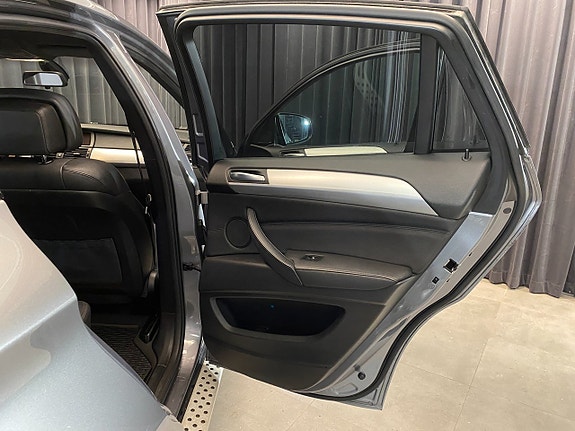 BMW X6 27 of 30