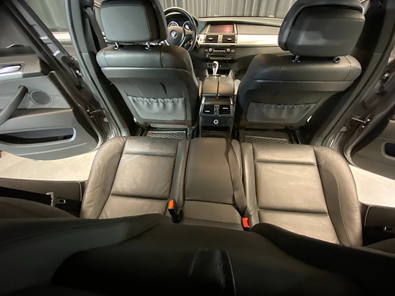 BMW X6 25 of 30