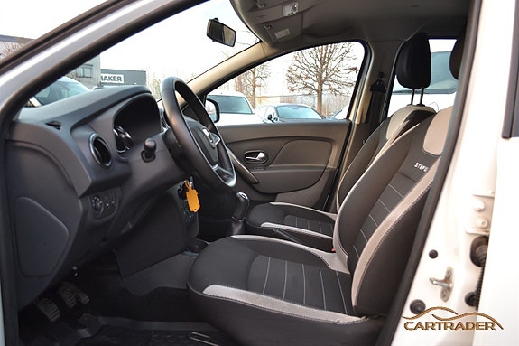 Dacia Logan 7 of 17