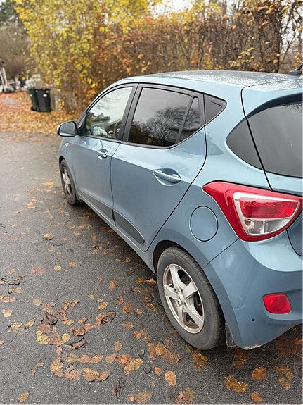 Hyundai i10 14 of 16
