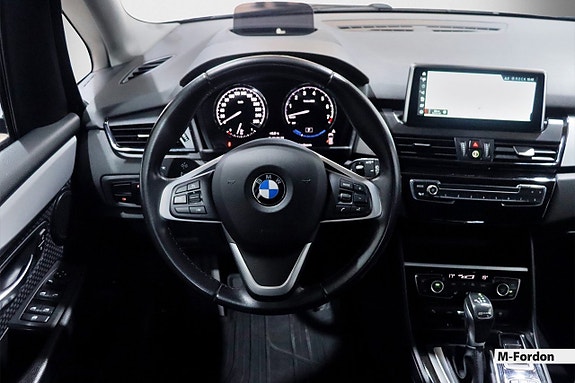 BMW 225xe 12 of 19