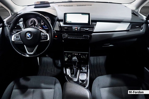 BMW 225xe 13 of 19