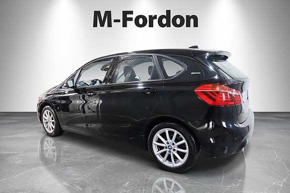 BMW 225xe 3 of 19