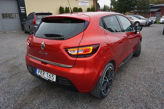 Renault Clio 2 of 9
