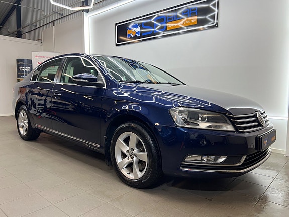 Volkswagen Passat 7 of 24