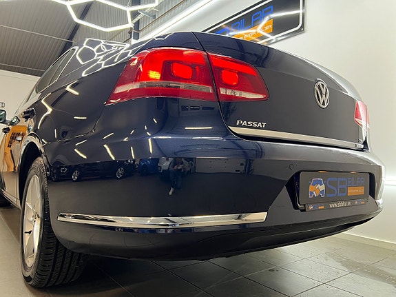 Volkswagen Passat 10 of 24