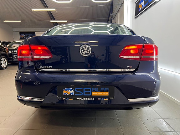 Volkswagen Passat 4 of 5