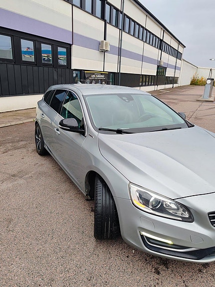 Volvo V60 9 of 13