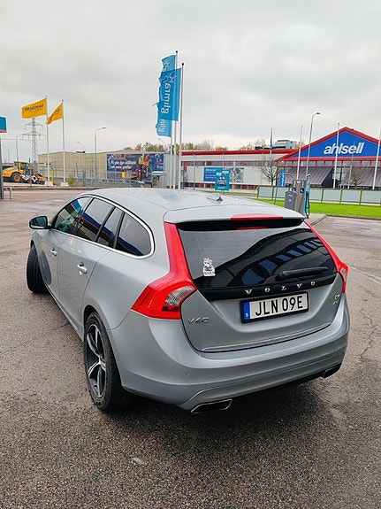Volvo V60 5 of 5