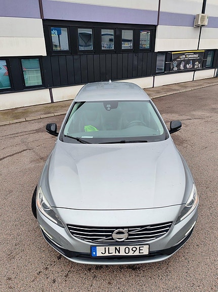 Volvo V60 10 of 13