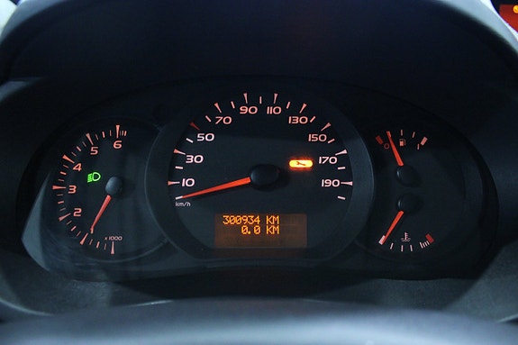 Renault Kangoo Express 13 of 16