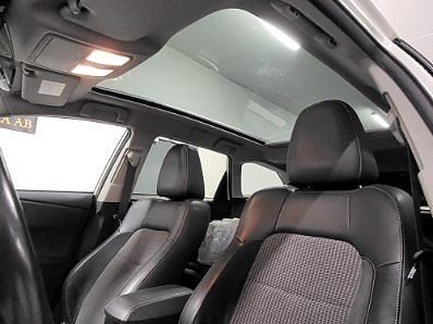 Toyota Auris 9 of 14