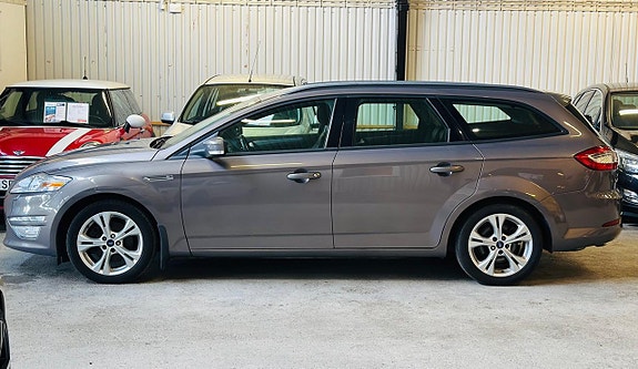 Ford Mondeo 4 of 5