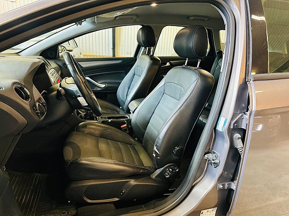Ford Mondeo 19 of 20