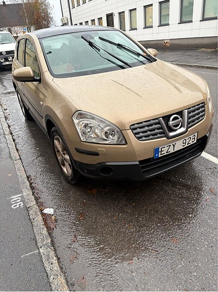 Nissan Qashqai 4 of 5