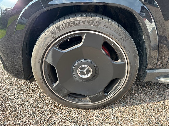 Mercedes-Benz GLS63 4 of 19