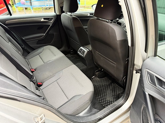 Volkswagen Golf-Serie 12 of 19