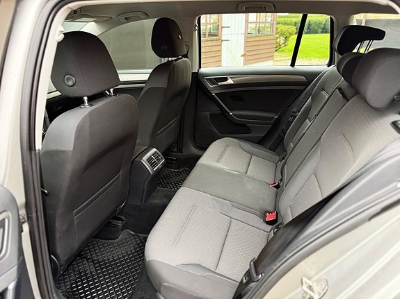 Volkswagen Golf-Serie 10 of 19