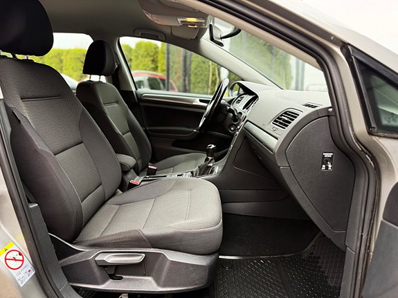Volkswagen Golf-Serie 13 of 19