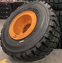 Kompletta vinterhjul till din lastmaskin