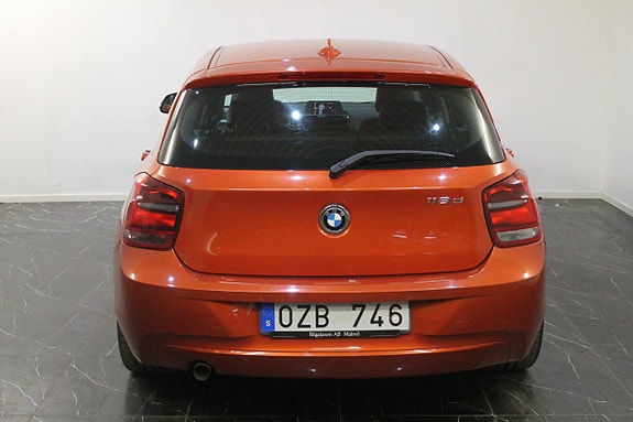 BMW 118d 6 of 12