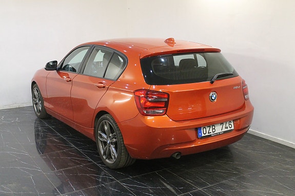 BMW 118d 8 of 12