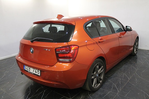 BMW 118d 5 of 12