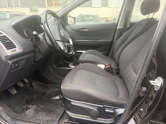 Hyundai i20 8 of 8