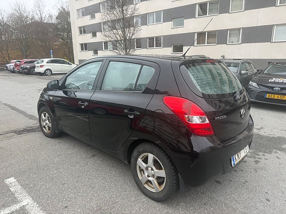 Hyundai i20 6 of 8