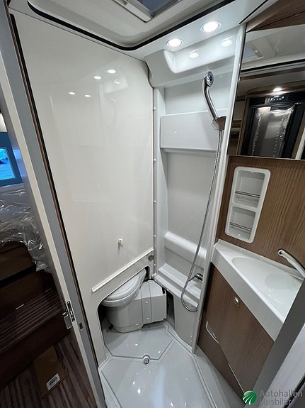 Carthago Van 640 LE charming GT 35L KAMPANJPRIS! 7 of 9