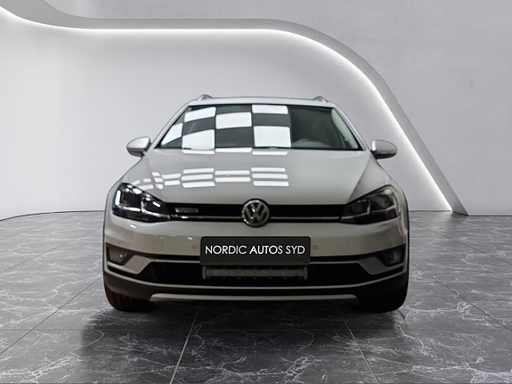 Volkswagen Golf I 9 of 18