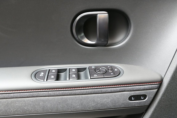 Hyundai Ioniq 5 21 of 30