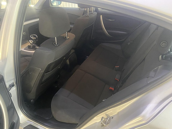 BMW 118d 5 of 5