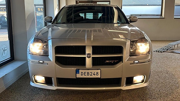 Dodge Magnum 7 of 11