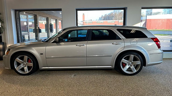 Dodge Magnum 9 of 11