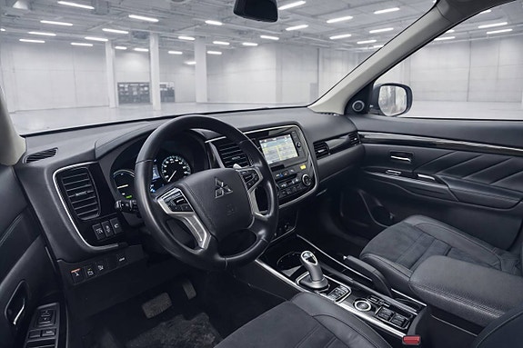Mitsubishi Outlander 5 of 7