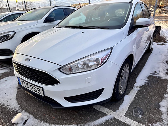 Ford Focus 3 of 5