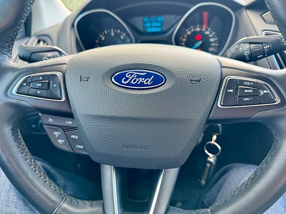 Ford Focus 9 of 9