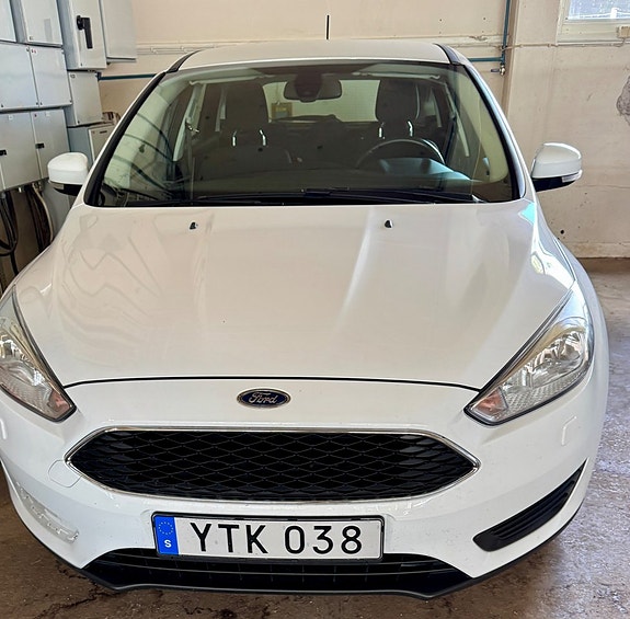 Ford Focus 5 of 5
