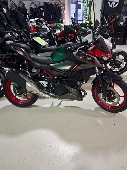 Kawasaki z500 se 3 of 3