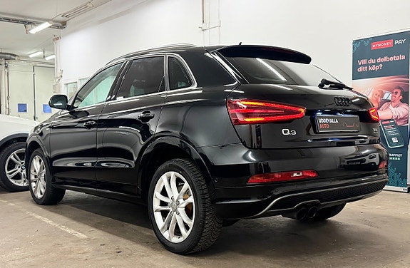 Audi Q3 4 of 5