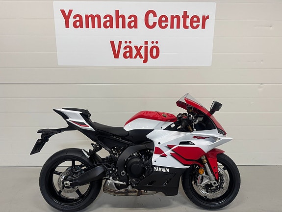 Yamaha YZF-R9 70th Anniversary *Leveransklar*