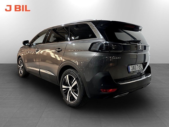 Peugeot 5008 3 of 5