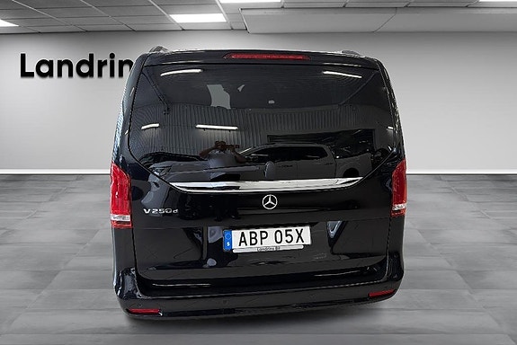 Mercedes-Benz V250 d 5 of 5
