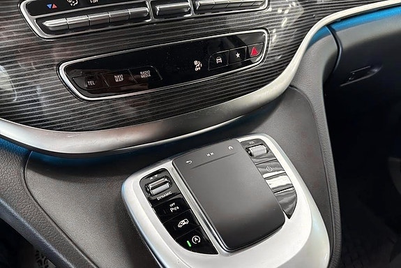 Mercedes-Benz V250 d 12 of 14