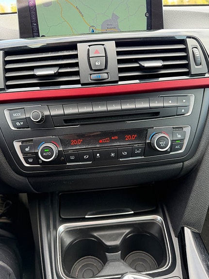 BMW 318 17 of 21