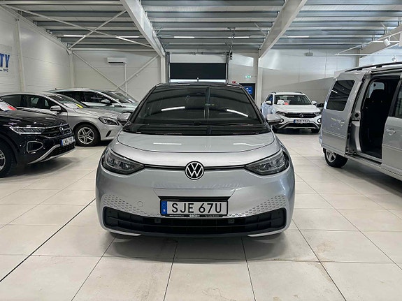 Volkswagen ID.3 2 of 14
